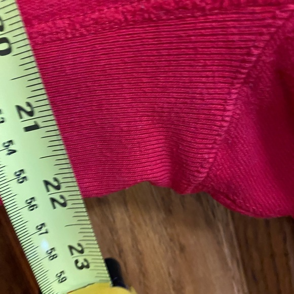 1990 vintage University of Arizona champion brand quilted A red sweatshirt. - Picture 9 of 9